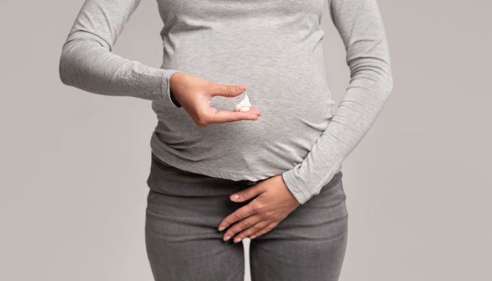 White discharge during pregnancy 1